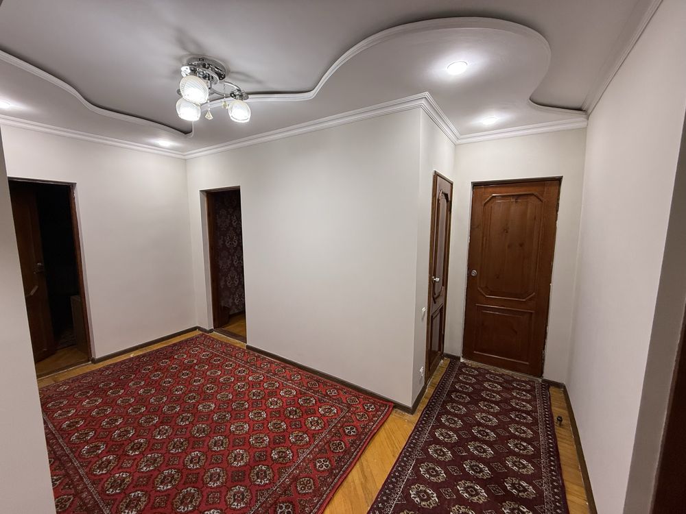 Сдаётся 4-комнатный дом площадью 140 м. Чорсу Туркуаз.