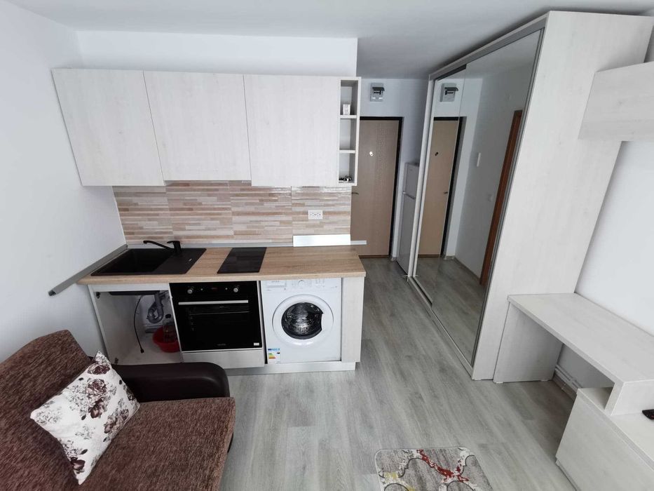 Proprietar, camera camin tip garsoniera, B.dul Poitiers