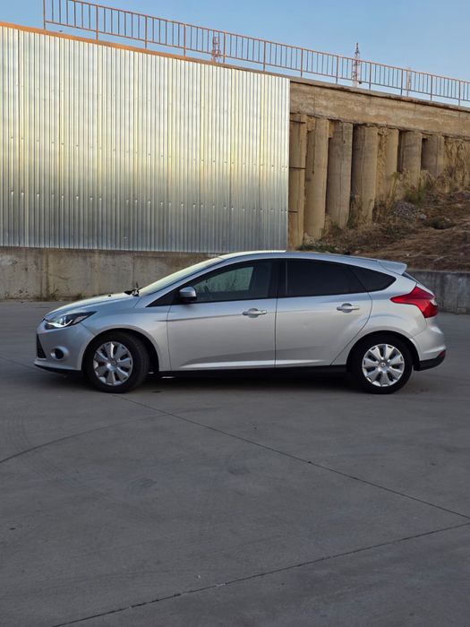 Vând Ford Focus 3