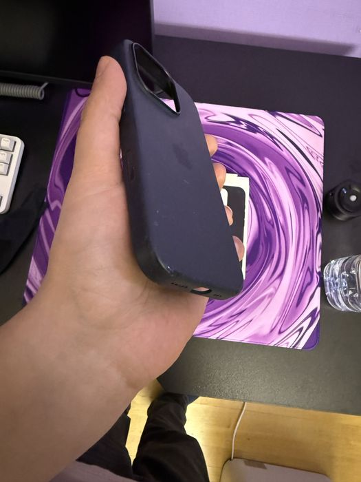 Оригинальный Apple Silicone Case для iPhone 16 Pro