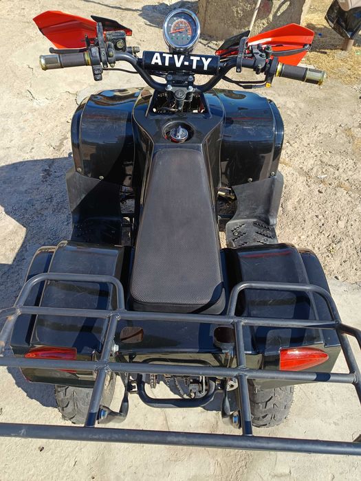 Vând ATV in stare foarte bună