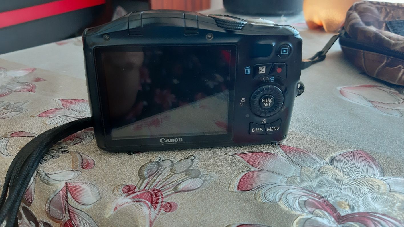 Canon PowerShot SX150 IS. 12X Optical zoom 14.1 mega pixels
