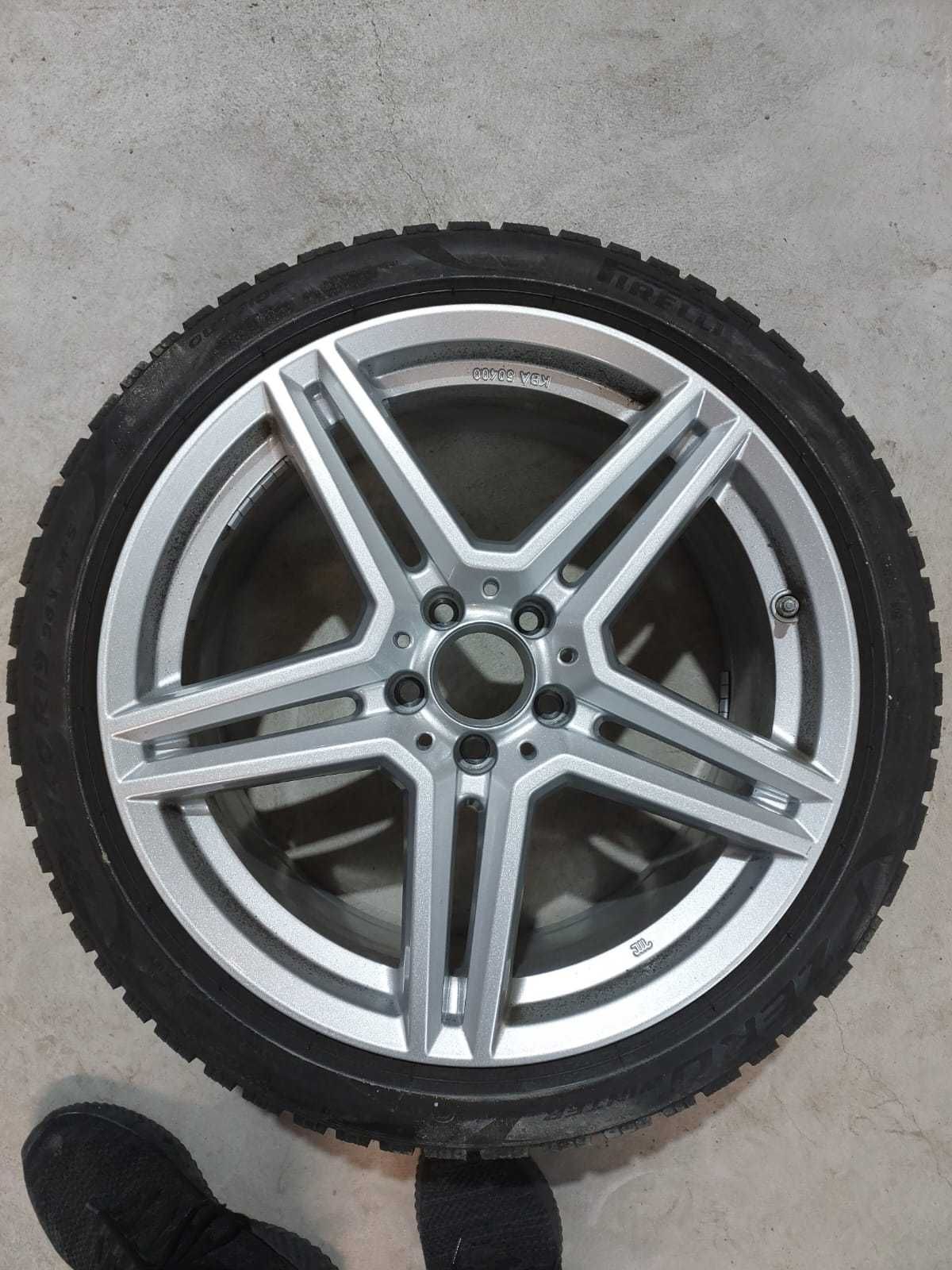 245/40R19 5x112 Pirelli