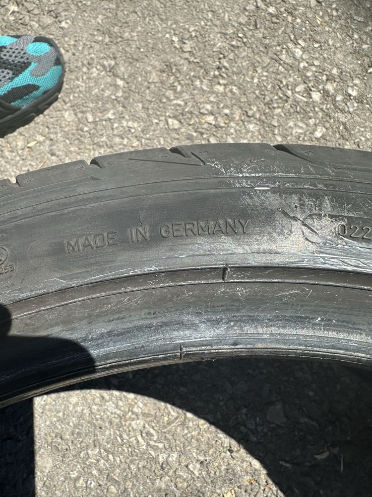 Продавам летни гуми 2бр 225 40 18 goodyear dot20 грайфер 5мм