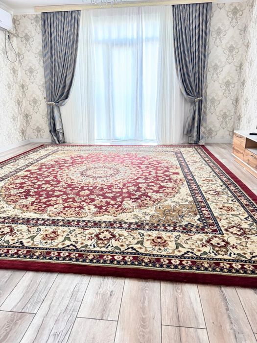 Ковер в хорошем состоянии