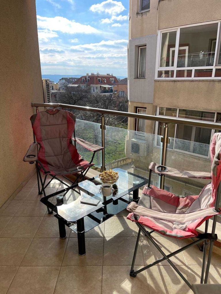 Дава се под наем Едностаен апартамент в Варна, Бриз - 54 кв.м за 408 € - Снимка #4