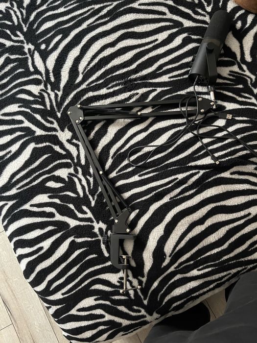 Микрофон настольный