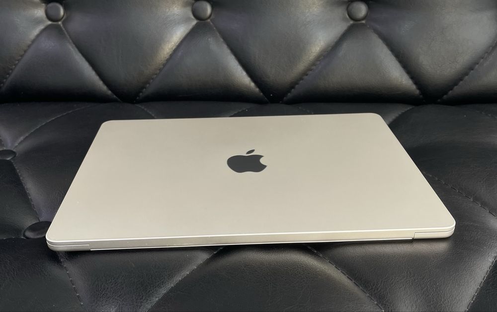 Apple MacBook Air M2 2022 года в идеальном состояние
