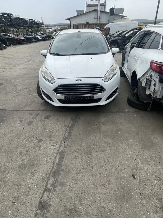 Dezmembrez Ford fiesta 2014 1.0 benzina