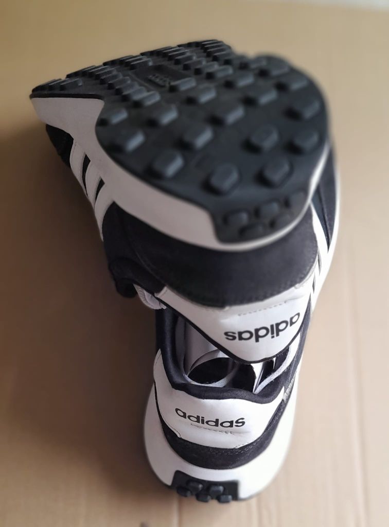 Adidas de sport de băieți