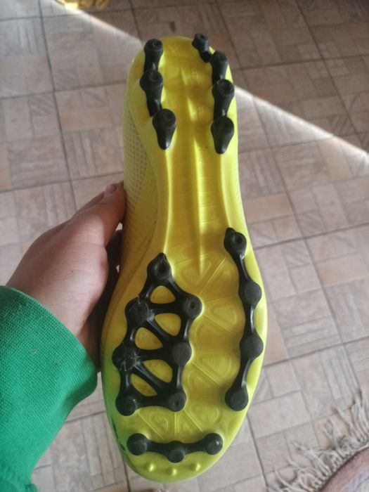 Ghete fotbal adidas mărime 42 acept doar plata cu ramburs