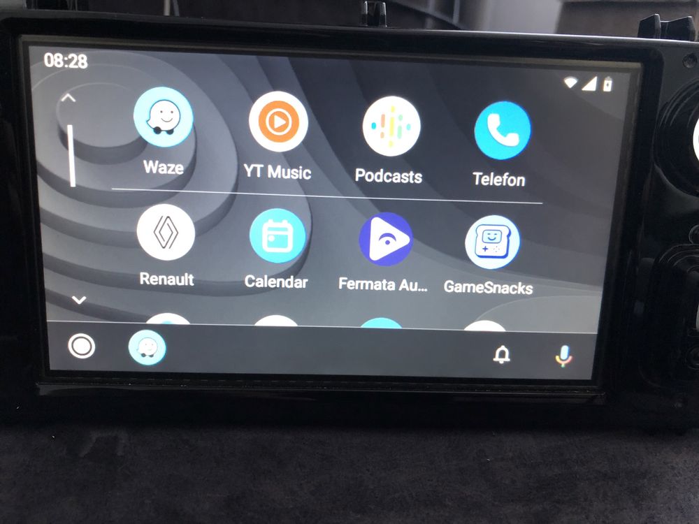 Navigatie medianav Clio 4 origine cu android auto carplay waze noua 0k