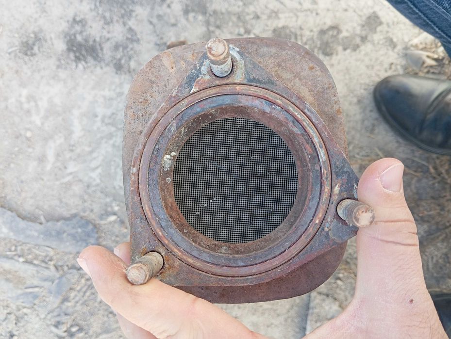 Продаётся катализатор