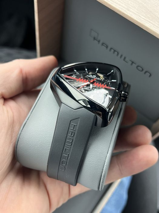 Hamilton Ventura Elvis 80 Skeleton H24535331