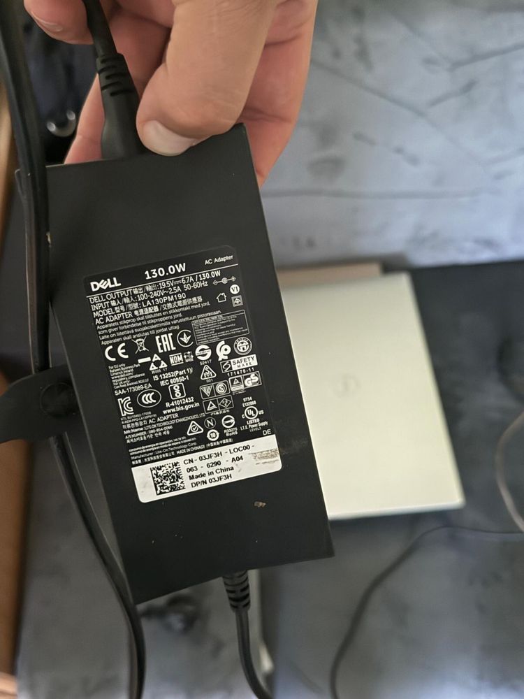 Laptop gaming Dell XPS 15 9570