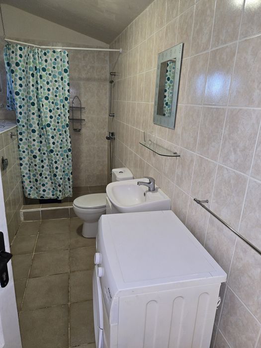 Дава се под наем Къща в с. Изворище, Област Бургас - 55 кв.м за 153 € - Снимка #13