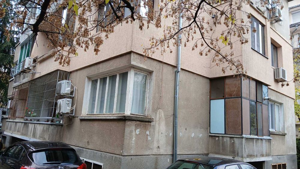 Продавам апартамент