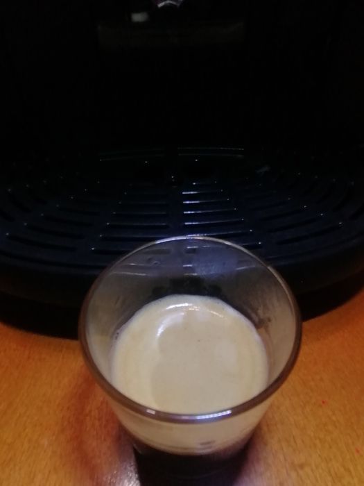 Кафеавтомат Delonghi Magnifica ESAM4000.B ECO