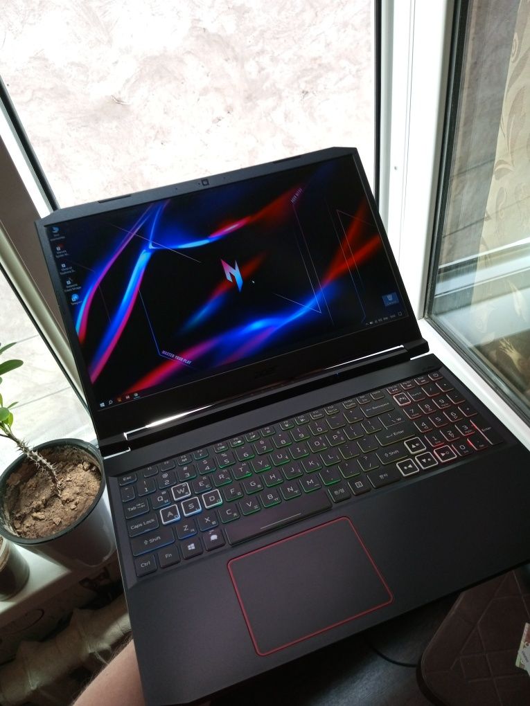Acer NITRO 5 GAMING Ssd 1TB+256Gb/DDR 6/Core i5. Игровой мощный.