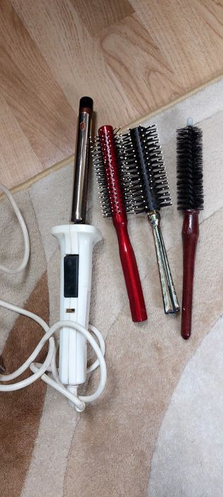 Ondulator par + bonus 3 perii marimi diferite