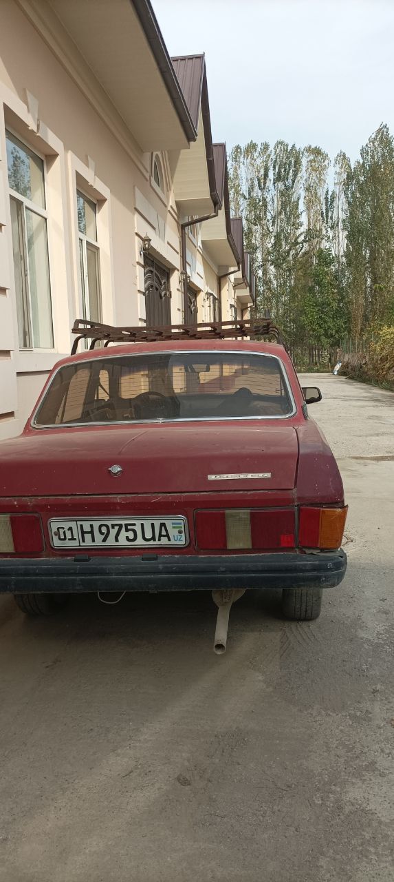 sotiladi Volga 3129