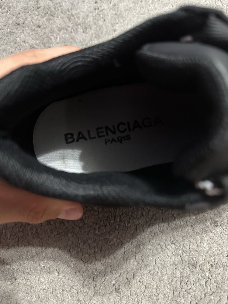 Женски-Balenciaga-36 номер- Чисто Нови!!