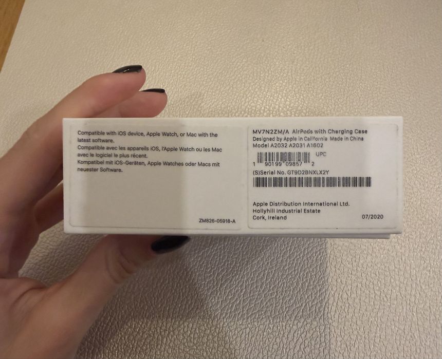 Apple Airpods2 слушалки