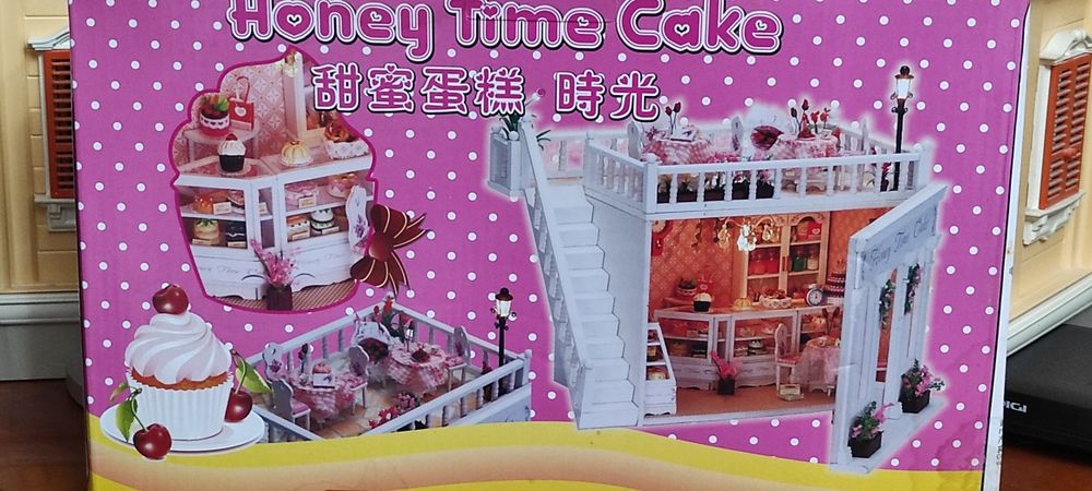 Kit de constructie DIY cofetarie cu terasa