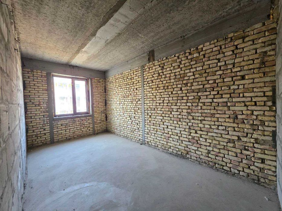 Продаётся 3х комн квартира на 3 этаже Ор-р Пиридастгир