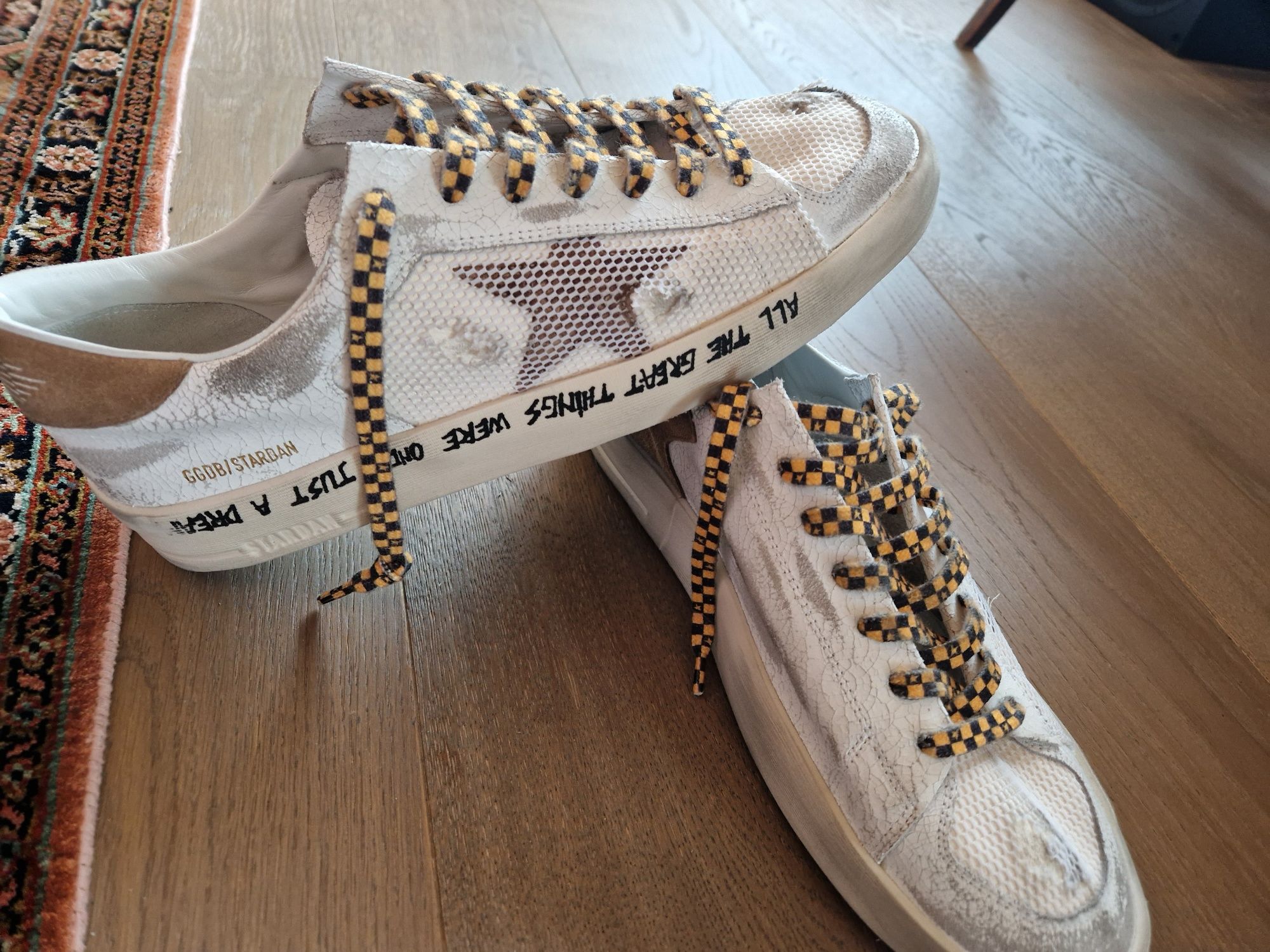 Golden Goose Sneakers