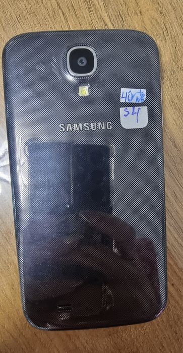 Телефон Samsung S4