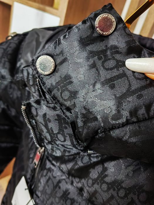 Geaca impermeabila Dior, calitate garantata,am mai multe mărimi