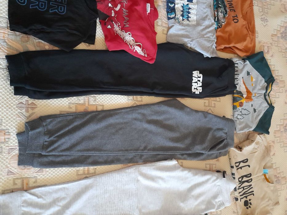 Голям лот дрешки- размер 128, 134 и 140.