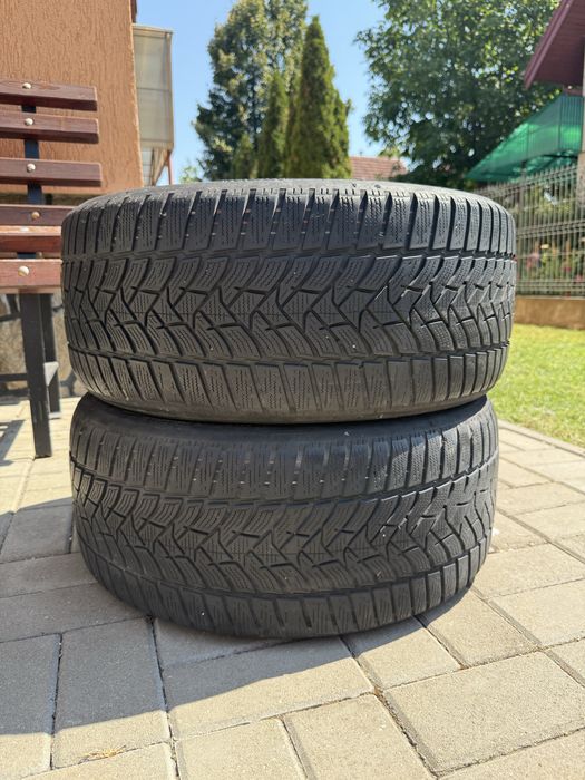 Set 2 Anvelope iarna DUNLOP 225/40R18