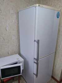 Бытовая техника. Холодильник