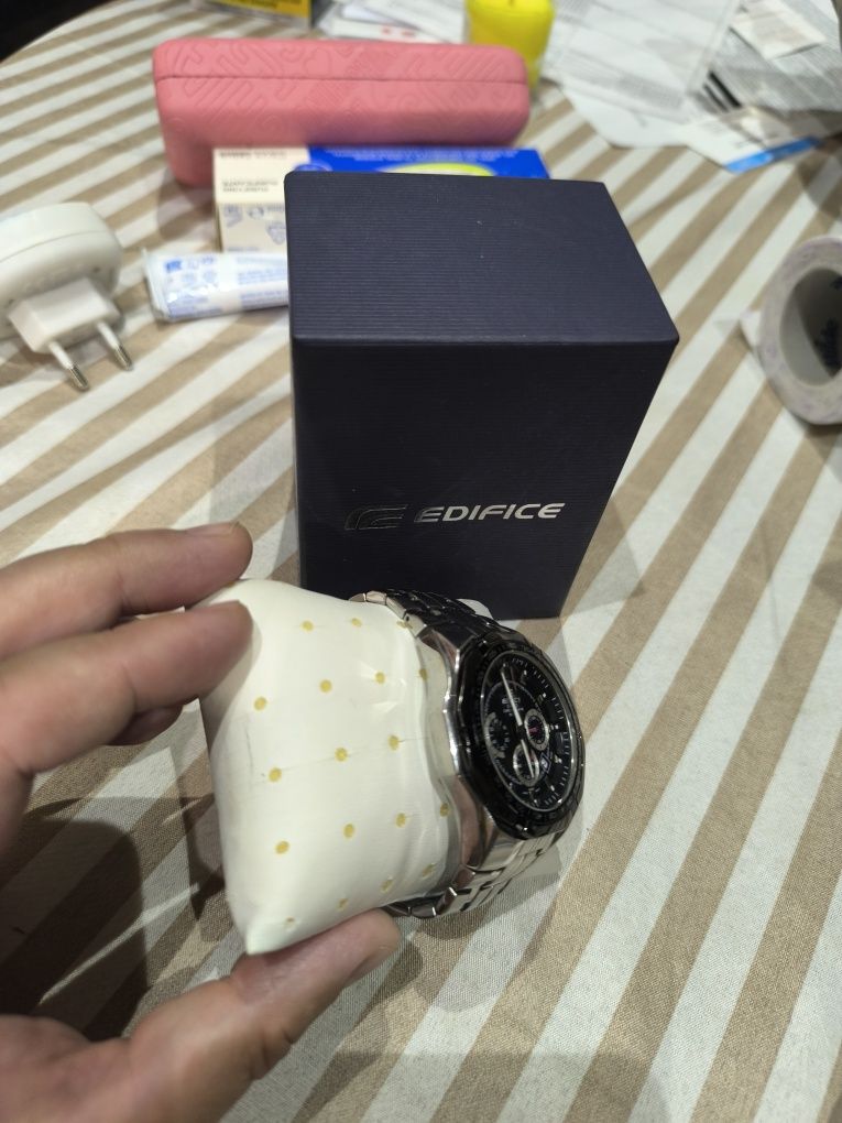 Часовник Casio Edifice