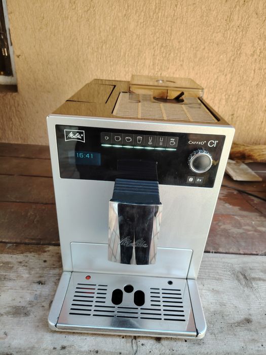 Vând aparat de cafea Melitta Caffeo CI