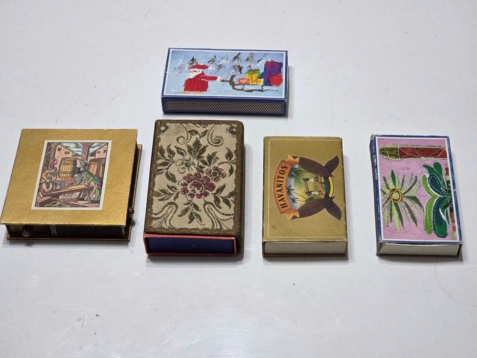 Lot vintage de 5 cutii chibrite