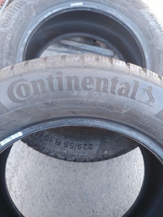 225/55/16 2 броя Continetal WinterContact Гумите са в много добро съст