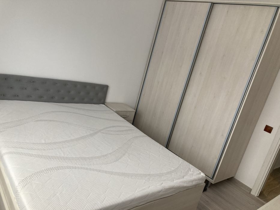 Apartament 3 camere de inchiriat