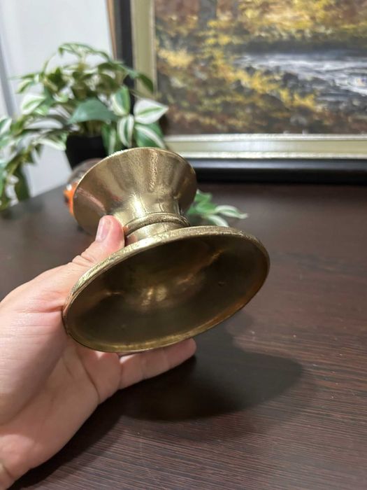 MA058 Sfesnic masiv de bronz 350g 8cm diametru lumanare si 12 cm baza