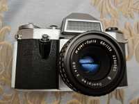 PRAKTICA Nova B Camera / Meyer Optik Domiplan 2.8 50mm.