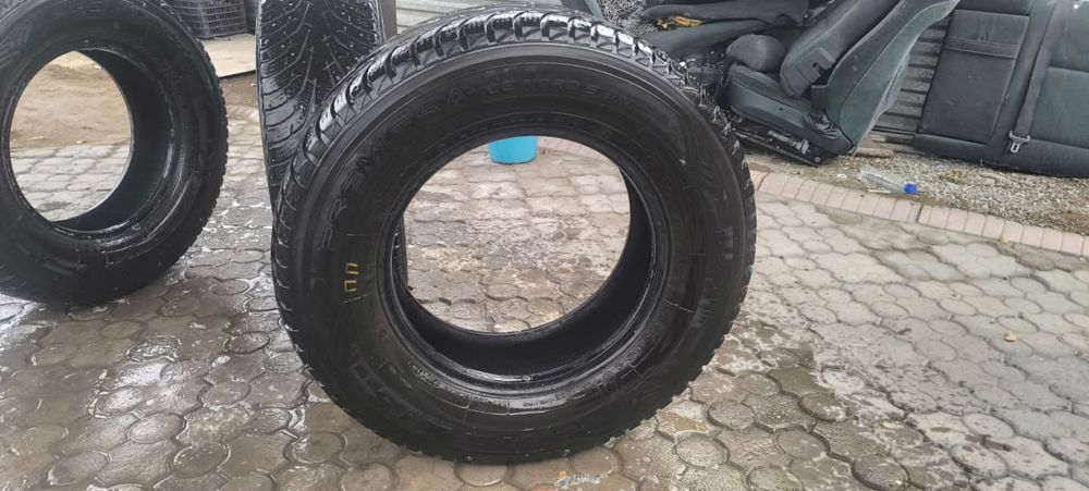 Продам шины зимние  недорого