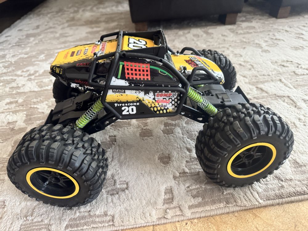 Maisto RC - R/C Rock Crawler кола с дистанционно