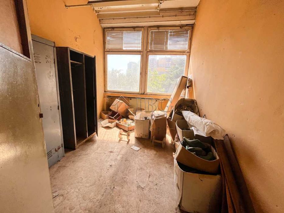 Продава се Промишлена сграда в Русе, Дружба 3 - 648 кв.м за 263 €/кв.м - Снимка #9