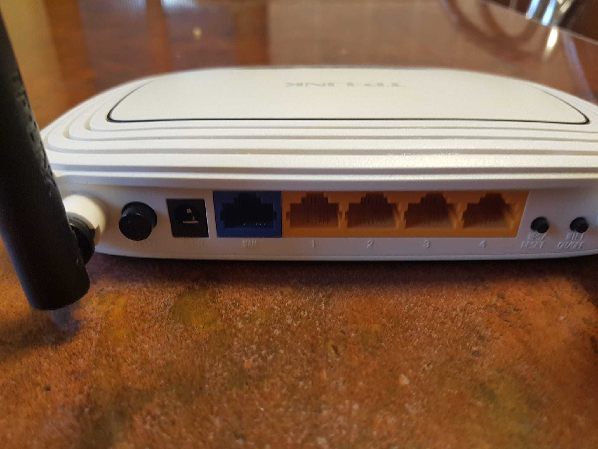 Router wireless N 300Mbps TP-LINK TL-WR841N