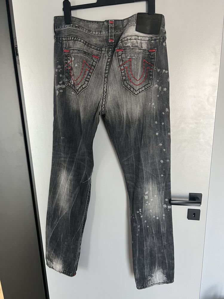 Blugi True Religion ripped, relaxed fit, gri