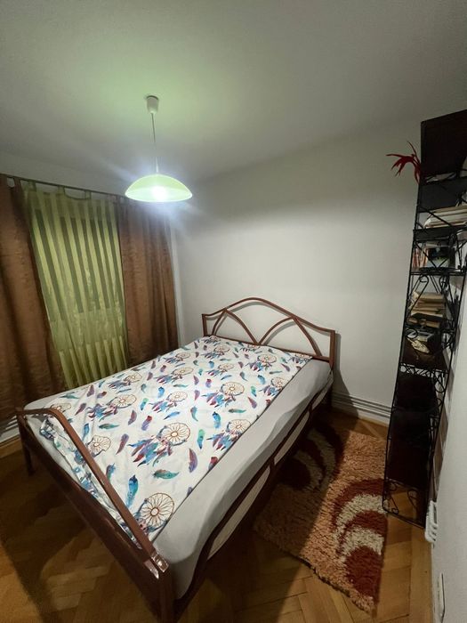 Închiriez apartament 3 camere  , calea Romanilor, et 2 utilat, mobilat