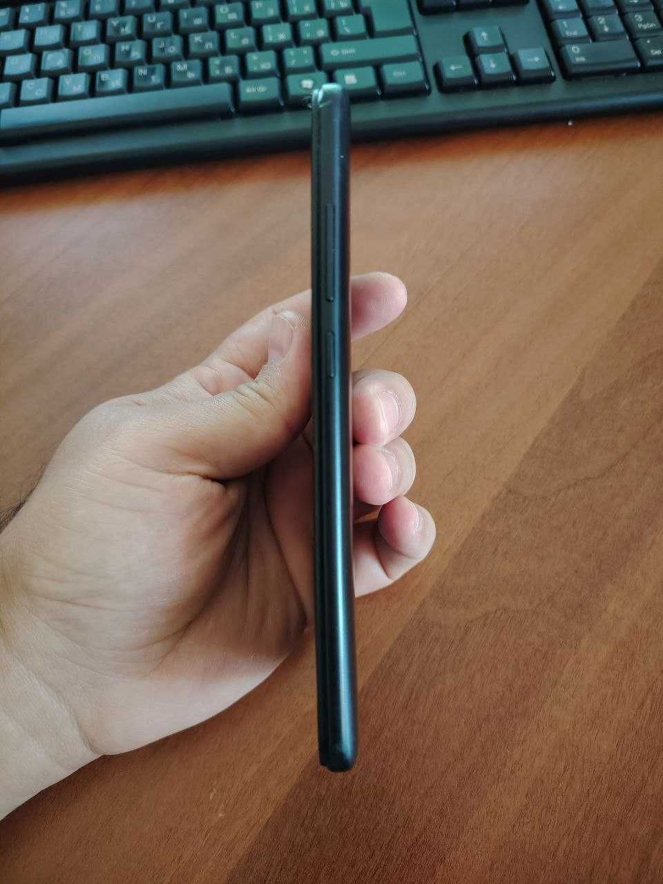 Продам Xiaomi Redmi 8A 2/32gb