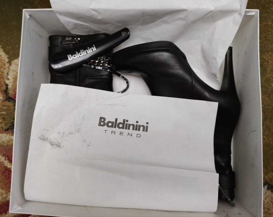 Cizme scurte cu toc piele naturala negre nr 38 Baldinini Italia